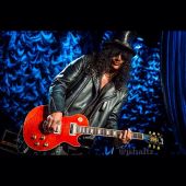 Slash solo 2014 0131_stern_bday_bash slash (4)